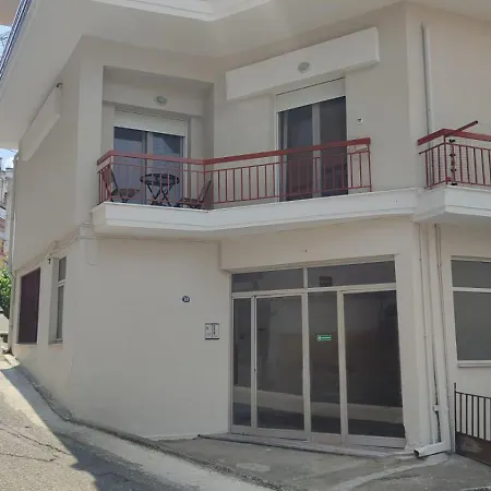 House One δίχωρο アパート *